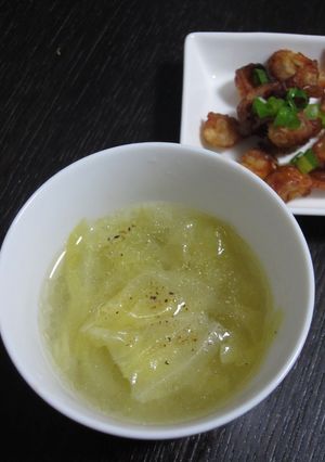 捨てないで！鶏皮でキャベツスープ-レシピのメイン写真