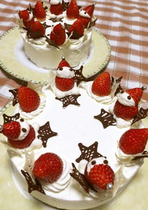 クリスマスケーキに苺デコレーションケーキ-レシピのメイン写真