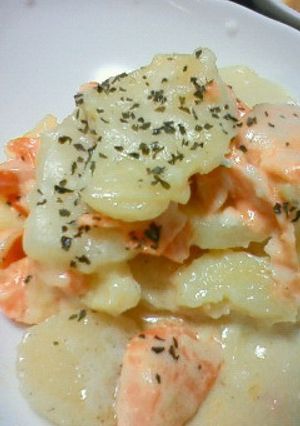 じゃがいもとｽﾓｰｸｻｰﾓﾝのクリーム煮-レシピのメイン写真