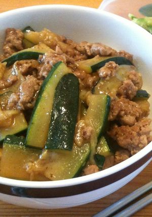 豚肉とズッキーニの和風丼♪-レシピのメイン写真
