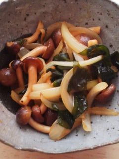 驚きの美味しさ!ワカメの炒めもの-レシピのメイン写真
