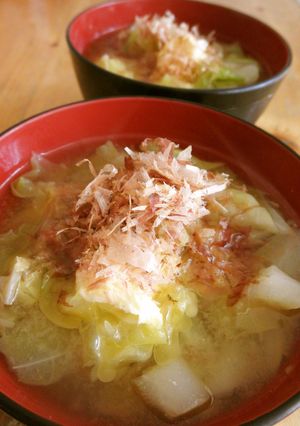 春キャベツの味噌汁~父の食べ方✿-レシピのメイン写真