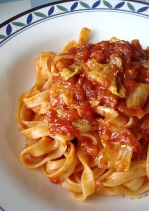 キャベツとアンチョビのトマトソースパスタ-レシピのメイン写真