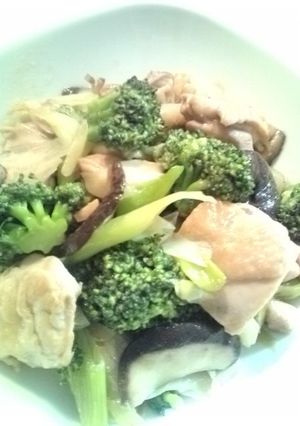 鶏肉とブロッコリーのうま塩炒め-レシピのメイン写真