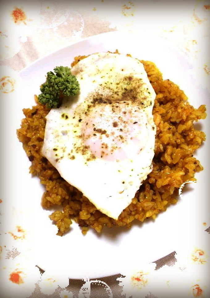 市販の素で簡単目玉焼き乗せﾄﾞﾗｲｶﾚｰ-レシピのメイン写真