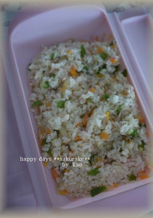 ルクエで♪お弁当用簡単ピラフ-レシピのメイン写真
