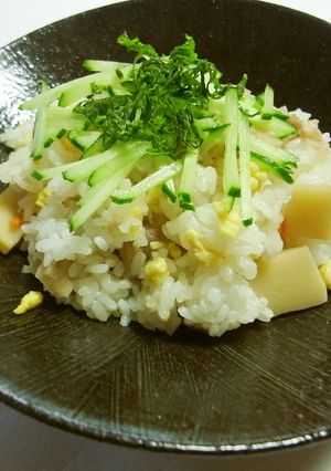 タケノコ入り手抜き散らし寿司-レシピのメイン写真
