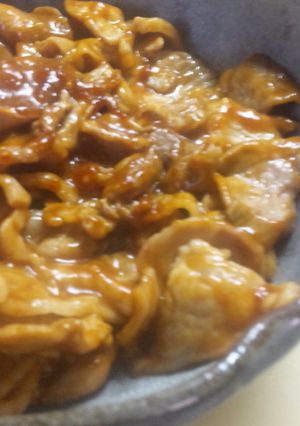 ハンバーグ気分で豚肉ソース炒め♪-レシピのメイン写真