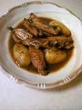 Stewed chicken wings