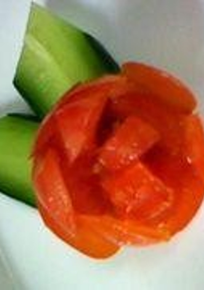 トマトの飾り切り☆薔薇-レシピのメイン写真