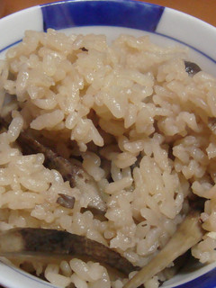 ごぼうとしめじの炊き込みご飯☆-レシピのメイン写真