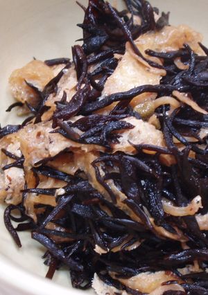 常備食材で！*ひじきと小揚げの炒め煮*-レシピのメイン写真