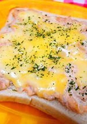 朝食に。簡単たまねぎツナマヨトースト-レシピのメイン写真