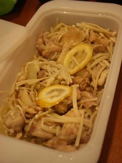 スチームケースで☆エノキと鶏のレモン風味-レシピのメイン写真