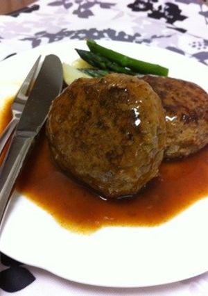 ジューシー☆煮込みハンバーグ-レシピのメイン写真