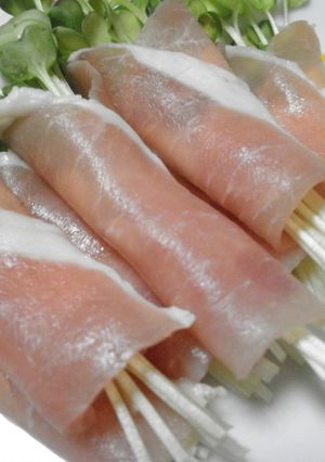 簡単&豪華! 生ハム&貝割大根☆-レシピのメイン写真