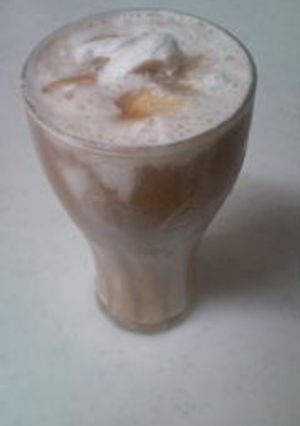 簡単生クリームＫＡＲＡ☆コーヒーフロート-レシピのメイン写真