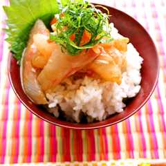 รูปของ お刺身のごまだれ丼