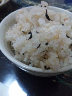 ひじきと梅ごはん-レシピのメイン写真