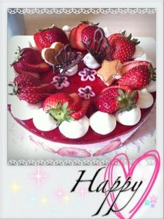 誕生日に♪苺たっぷりレアチーズケーキ-レシピのメイン写真
