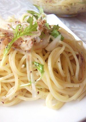 新玉ねぎとゆかりの冷製パスタ-レシピのメイン写真