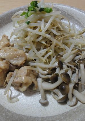 鶏もも＋もやしめじ☆簡単蒸しポン-レシピのメイン写真