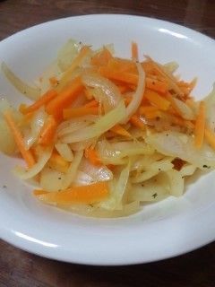 簡単☆玉ねぎにんじんのコンソメ炒め♪-レシピのメイン写真