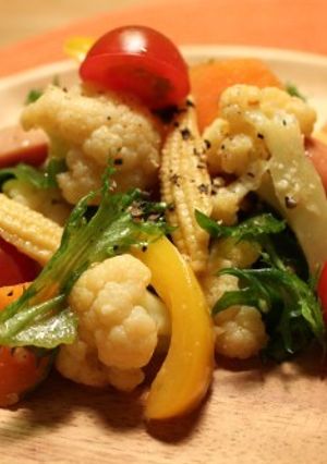 カリフラワーのカレー風味なサラダ-レシピのメイン写真
