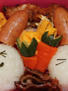 *キャラ弁*仲良しうさぎとにんじんさん-レシピのメイン写真