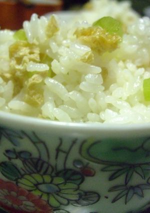 しゃきしゃき感じる☆ふきご飯♪お揚げもね-レシピのメイン写真
