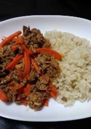 牛肉切り落としの甘酢ケチャップ炒め-レシピのメイン写真