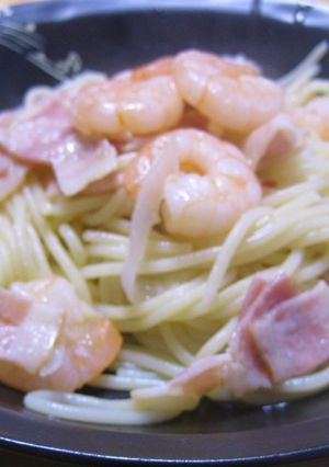 ぷりぷりっのエビのガーリックパスタ-レシピのメイン写真