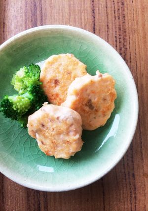 ●こどもごはん●モグモグ♡サーモンバーグ-レシピのメイン写真