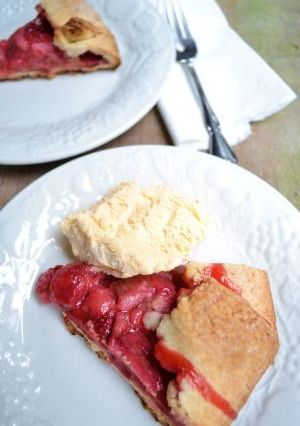 ルバーブとイチゴのパイ-レシピのメイン写真