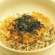 日本そばで★新玉ねぎとえのきの甘辛和え麺