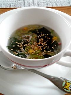 レタス入り簡単♪わかめスープ-レシピのメイン写真