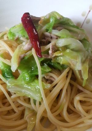 春キャベツとツナのペペロンチーノ-レシピのメイン写真