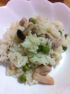 グリーンピースと鶏肉の中華風炊き込みご飯-レシピのメイン写真