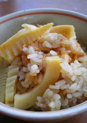 とれたてタケノコご飯-レシピのメイン写真