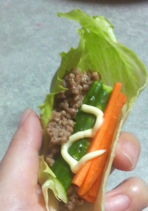 おつまみにも!レタスの肉味噌サラダ♪-レシピのメイン写真