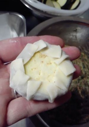 まんまる茄子餃子の包み方(o^∀^o)-レシピのメイン写真