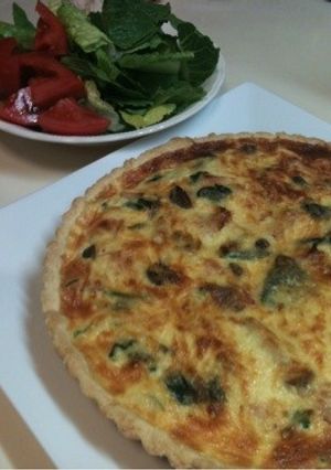 簡単☆ほうれん草とベーコンのキッシュ-レシピのメイン写真