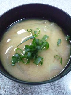 あま~い新玉ねぎのお味噌汁-レシピのメイン写真