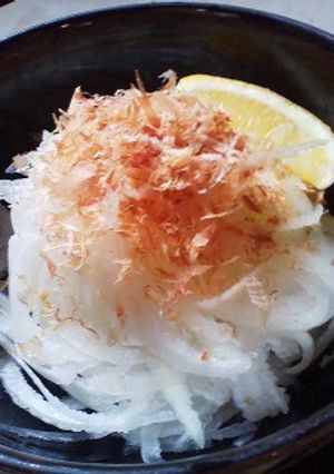 シンプルが一番！新たまねぎサラダ-レシピのメイン写真