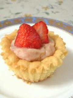 ホットケーキミックスで【さくさくタルト~イチゴ編】-レシピのメイン写真