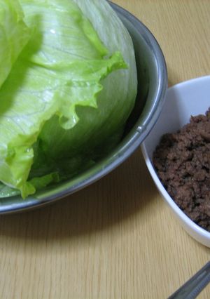 自慢の肉味噌レタス包み-レシピのメイン写真