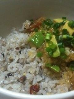 まぐろとアボガドのポキ丼-レシピのメイン写真