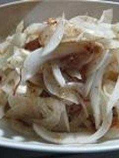 旬だから!鰹節で簡単新玉ねぎサラダ-レシピのメイン写真