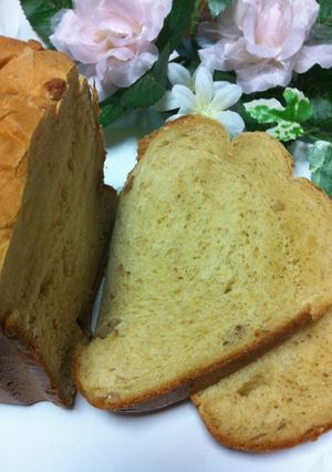 蜂蜜漬けナッツde食パン♡-レシピのメイン写真