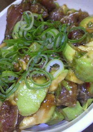 マグロ＆アボカド丼-レシピのメイン写真